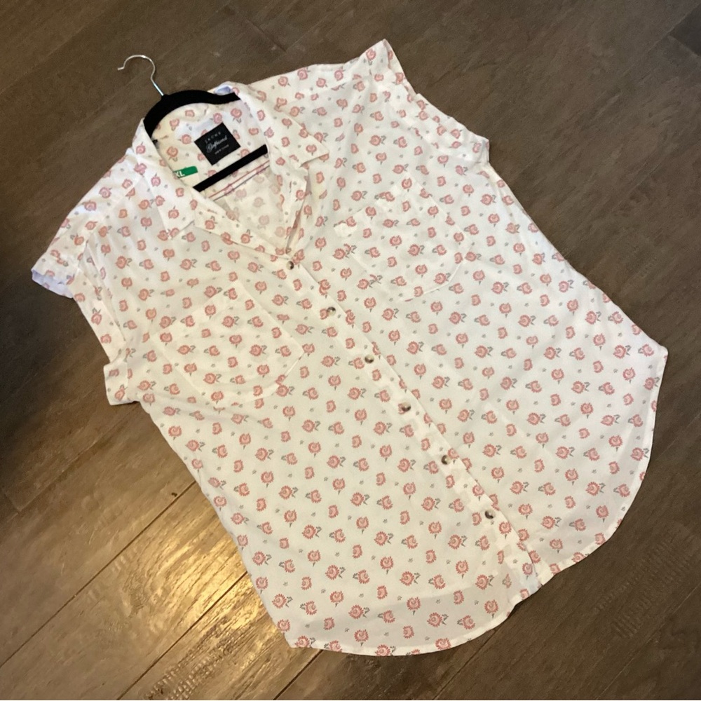 Jachs Boyfriend NYC Cream and Orange Button Down Shirt w/two pockets Casual